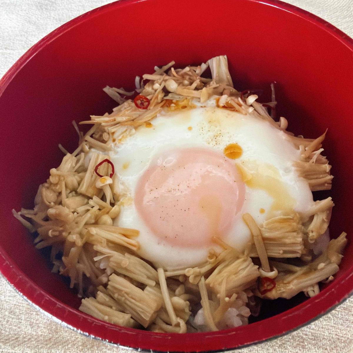 JAグループ公式の「エノキで巣ごもり卵」のレシピ