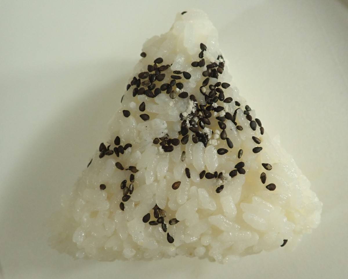ダイソー：真誠 無添加ごま塩減塩 45g