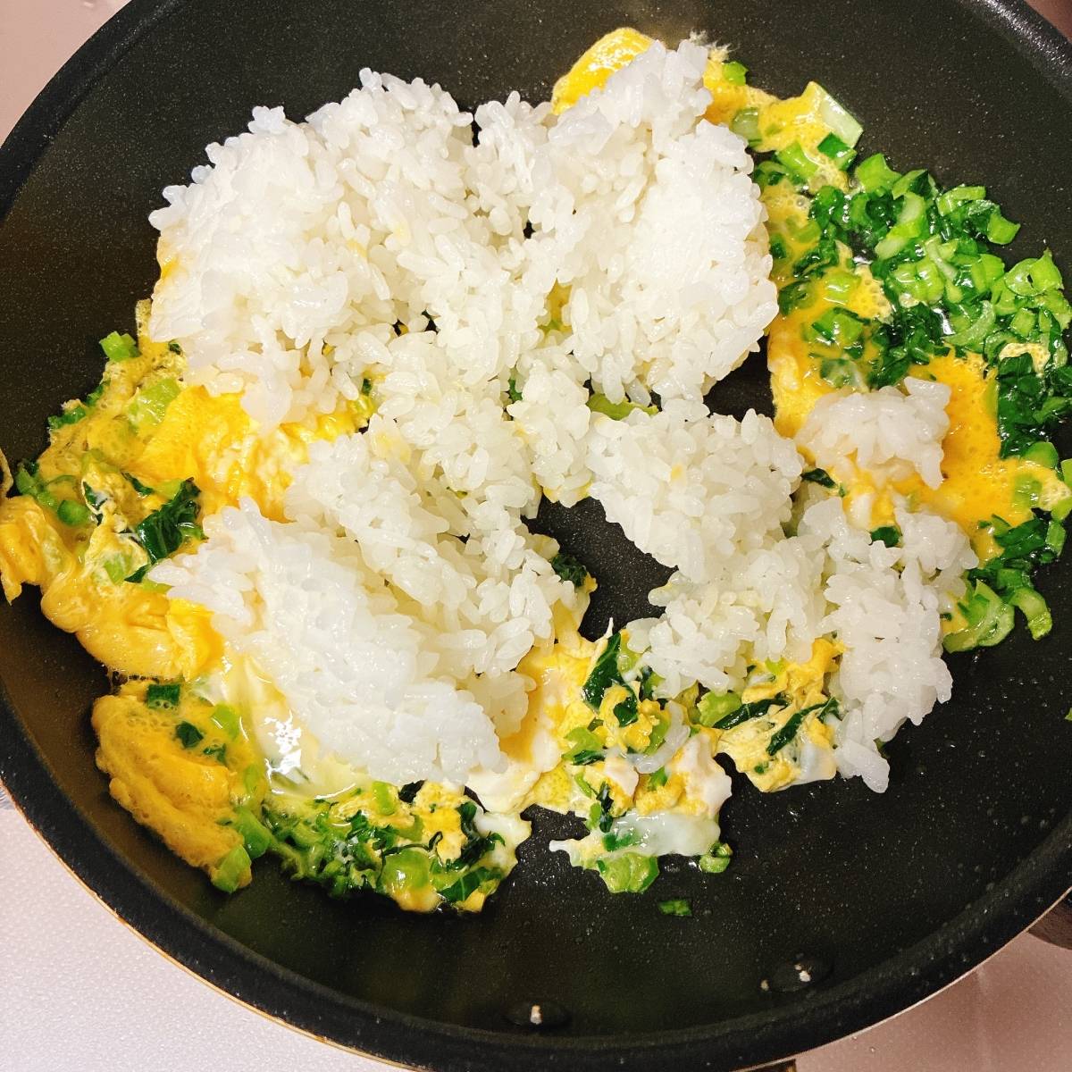 永谷園公式の「お茶づけチャーハン」のレシピ