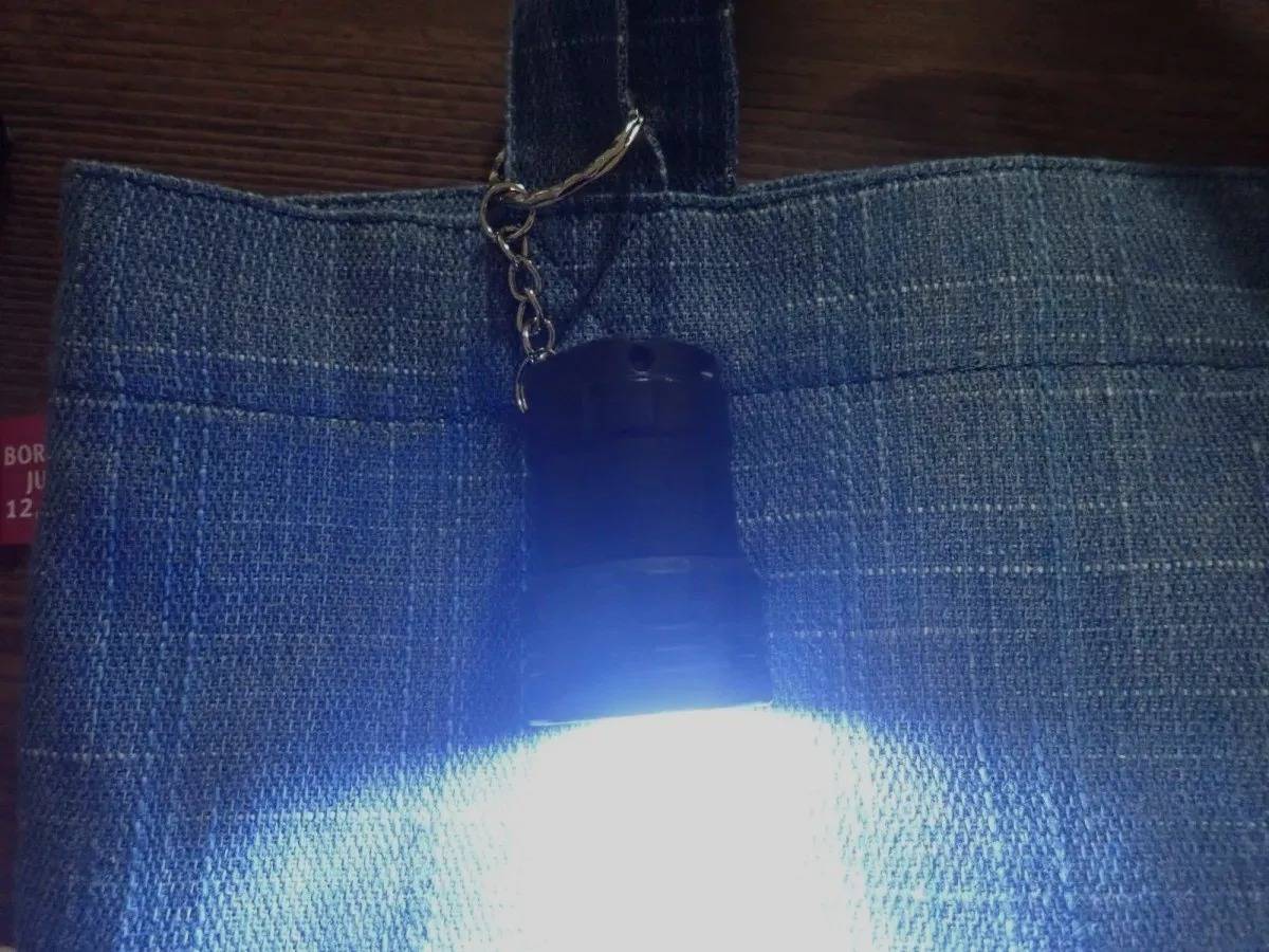 ダイソー：3LEDショートランチャーライト