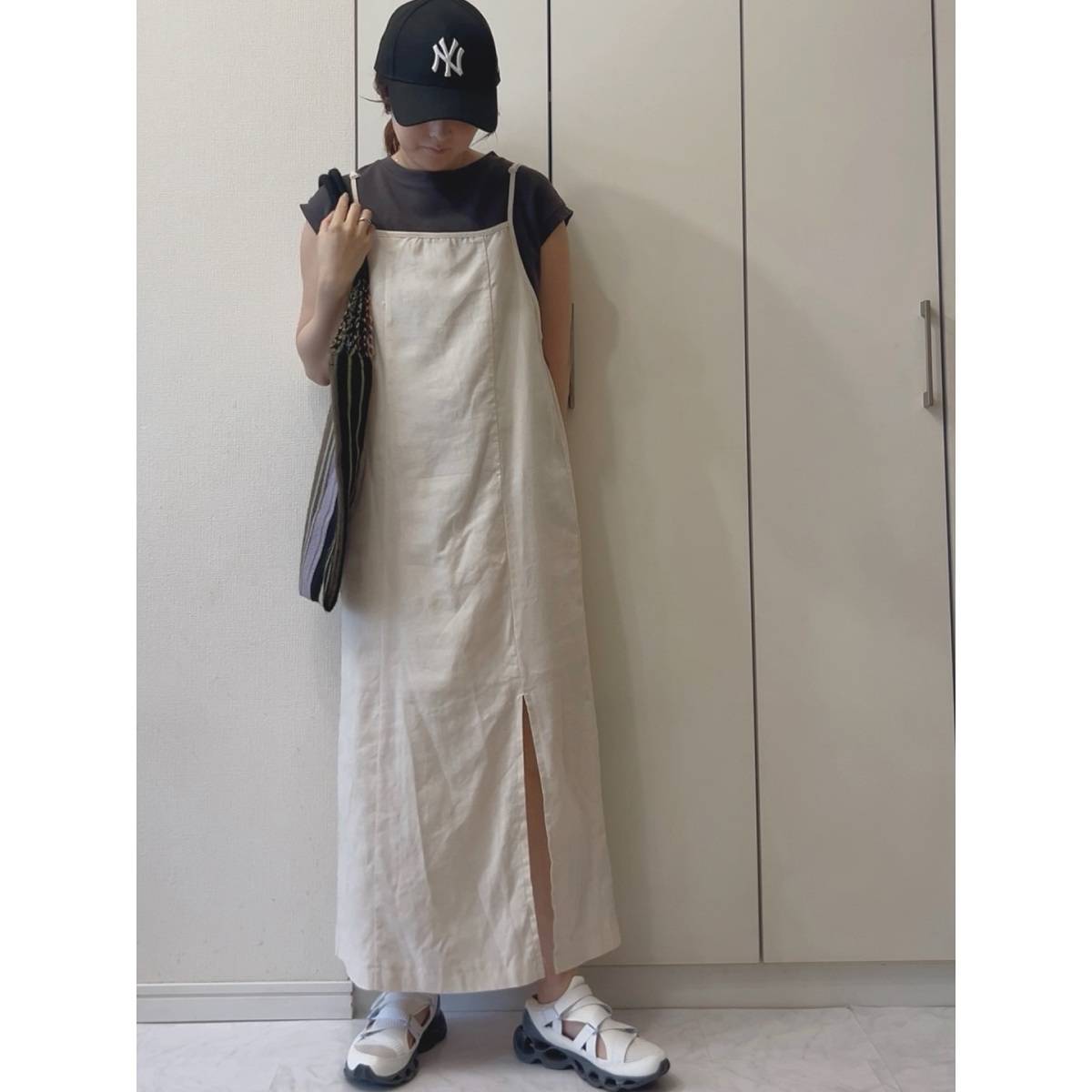 Tシャツ×キャミワンピース