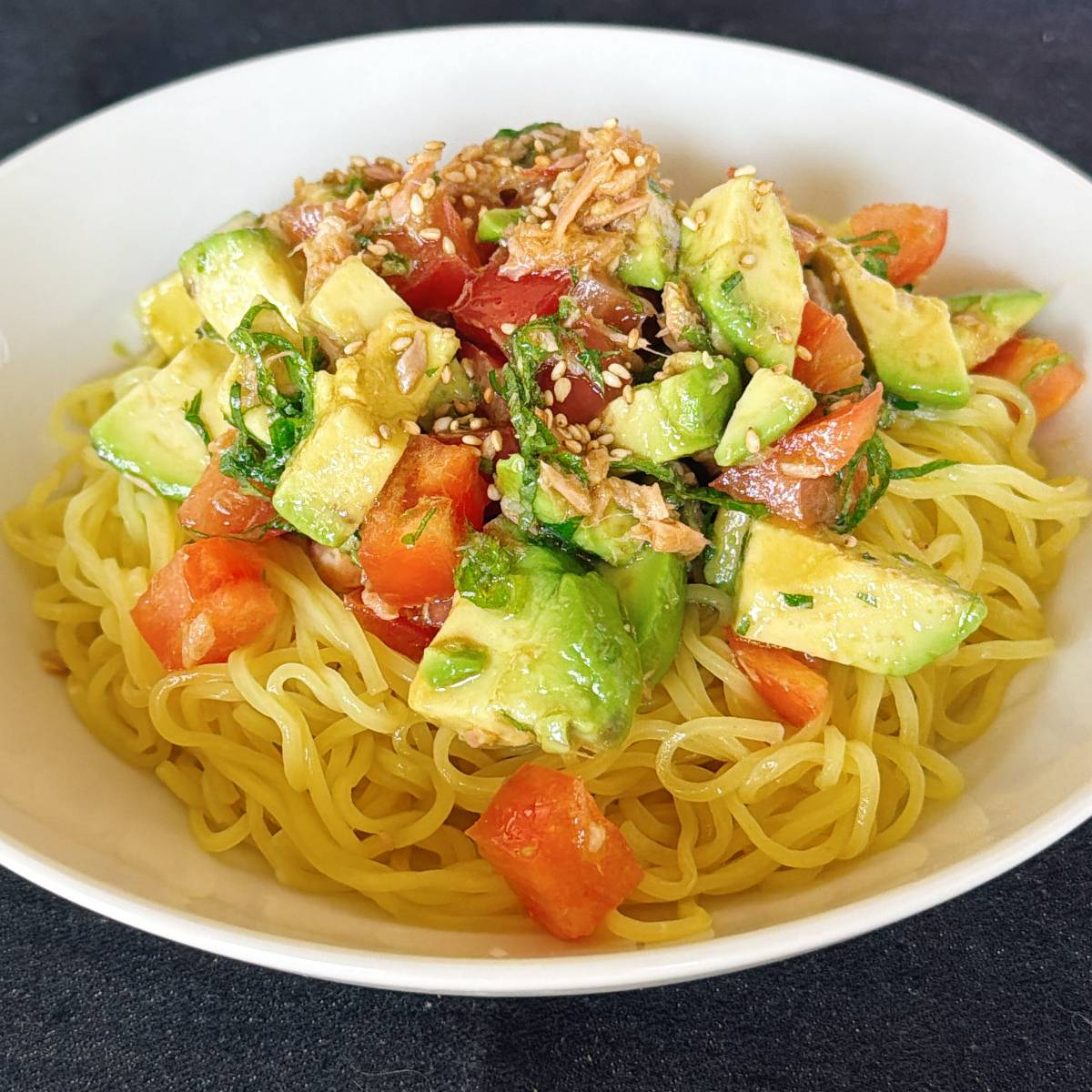 いなば公式の「うま味たっぷり！ツナとトマトの冷やし中華」のレシピ