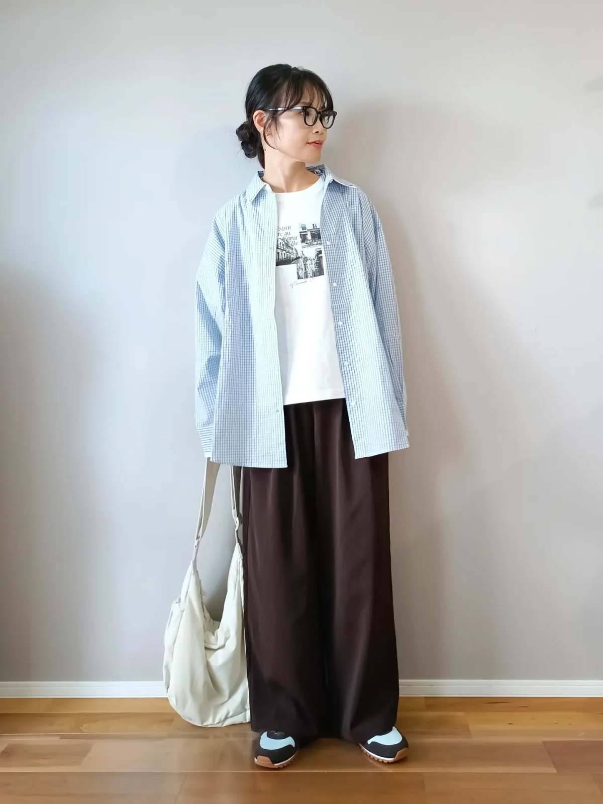 プリントTシャツ×シャツ