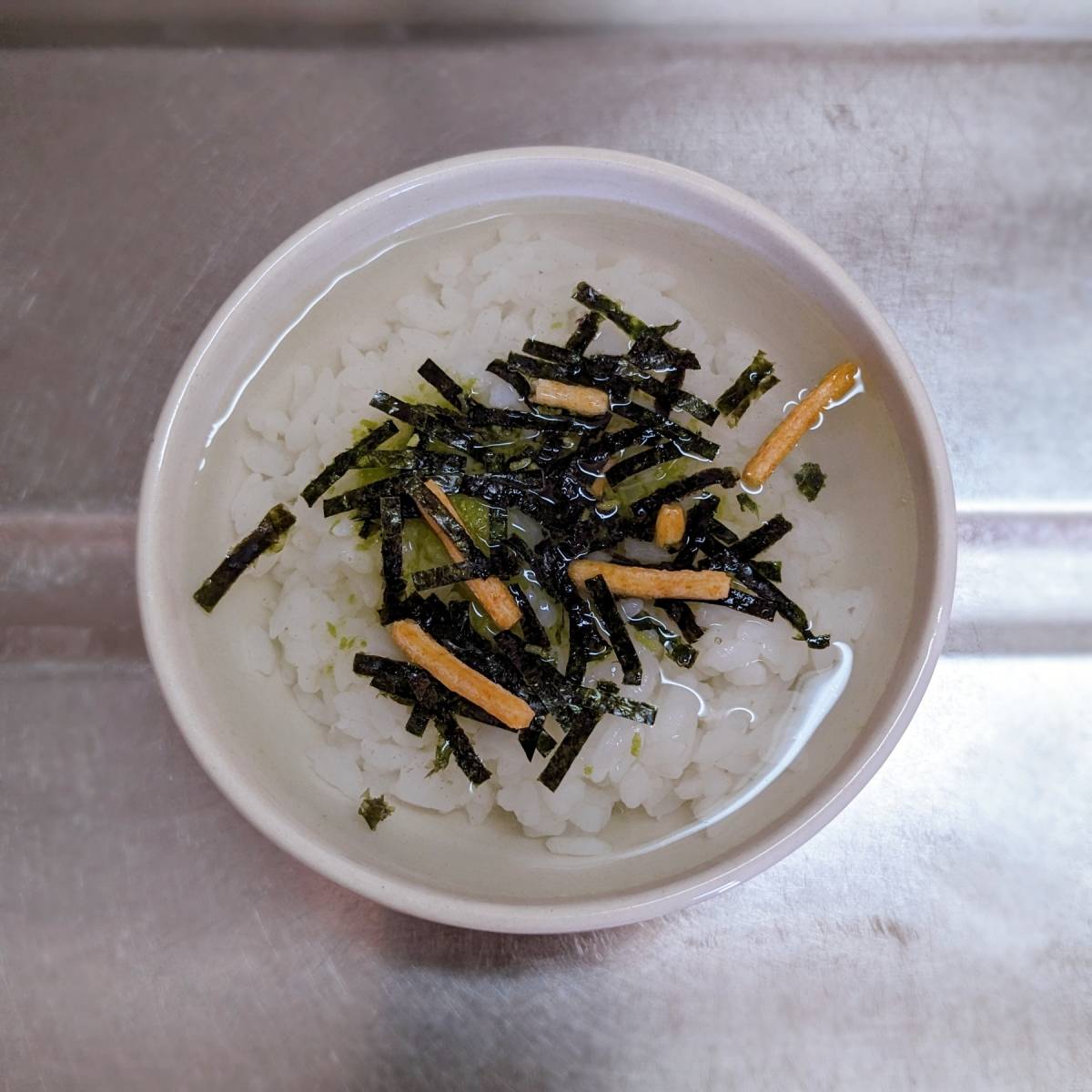 永谷園公式の「きゅうりと生姜の冷やし茶づけ」のレシピ