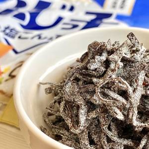 もう3日連続で作ってる。切って炒めるだけの「塩こんぶ」の簡単レシピ
