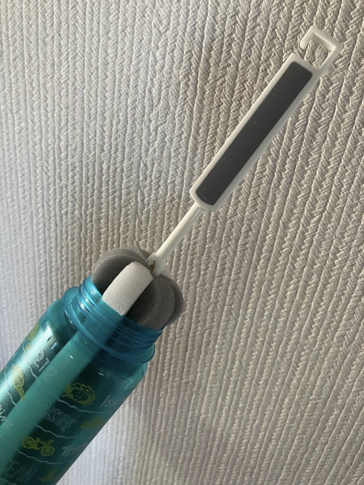 ダイソー：ロングスポンジボトル洗い