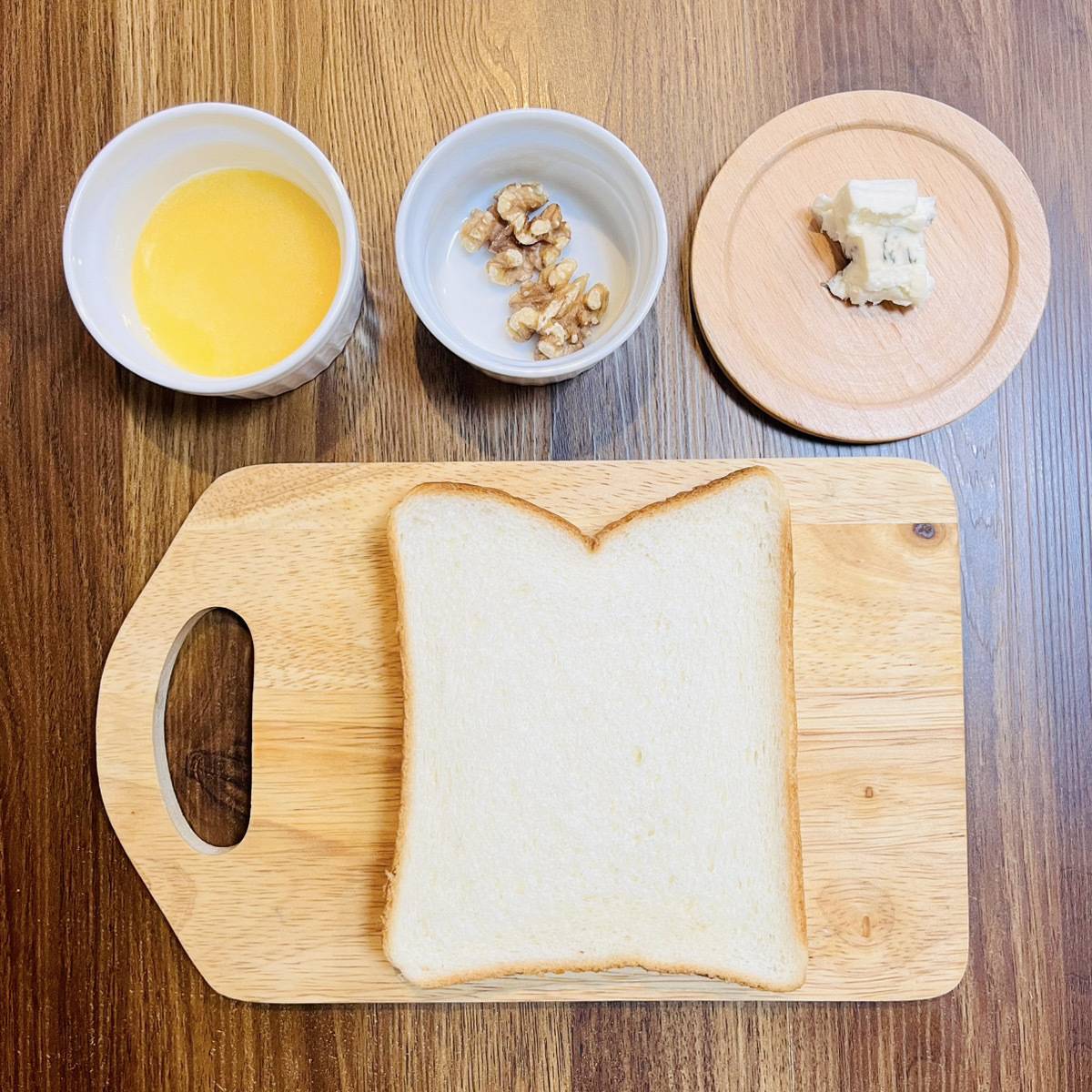 パスコ公式の「はちみつくるみの生トースト」のレシピ
