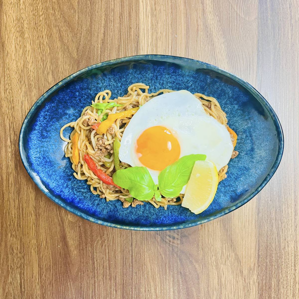 マルちゃん公式の「ガパオ風焼そば」のレシピ