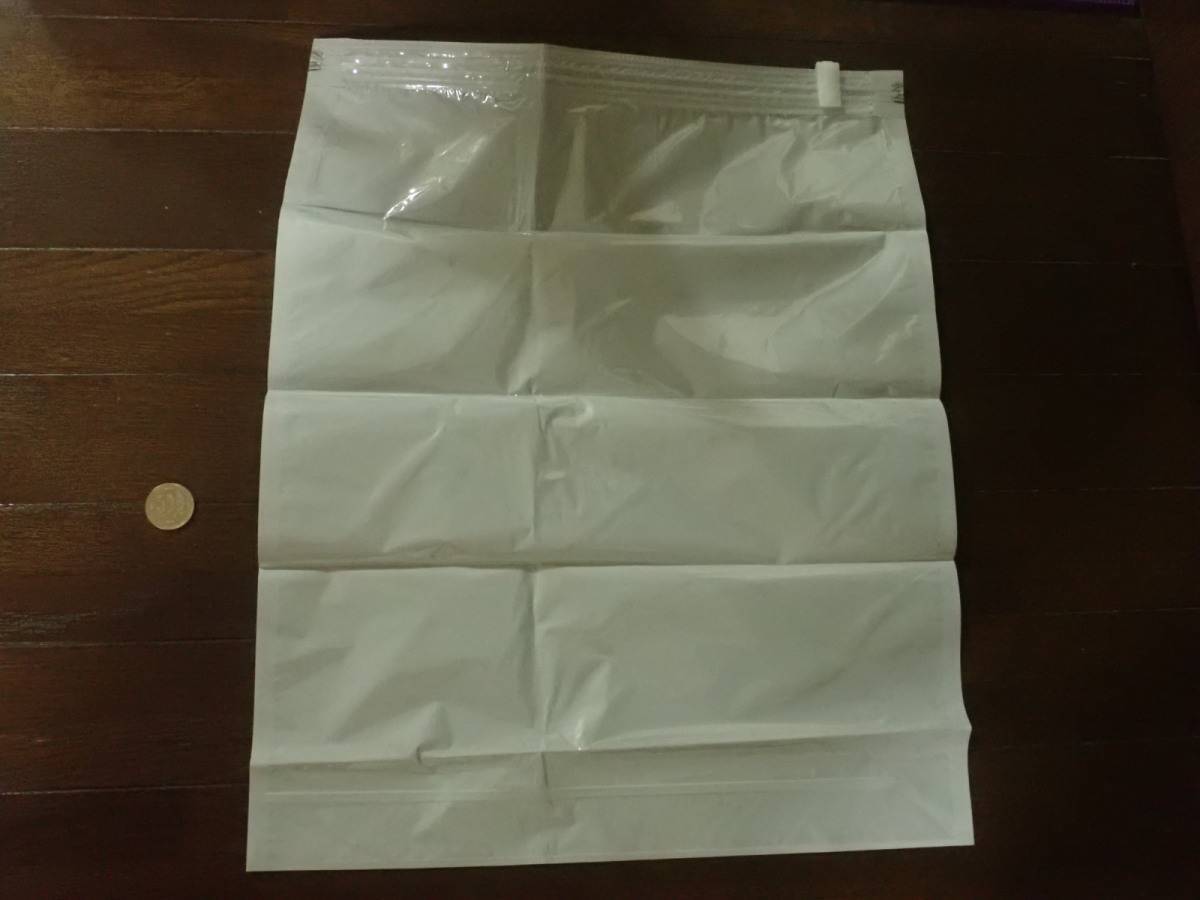 ダイソー：衣類用圧縮袋(40cm×50cm)