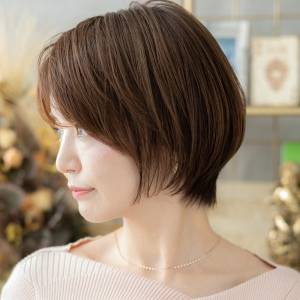 白髪をぼかせる！アラフィフ向け若見えヘアカラー5選〜2026年晩夏〜