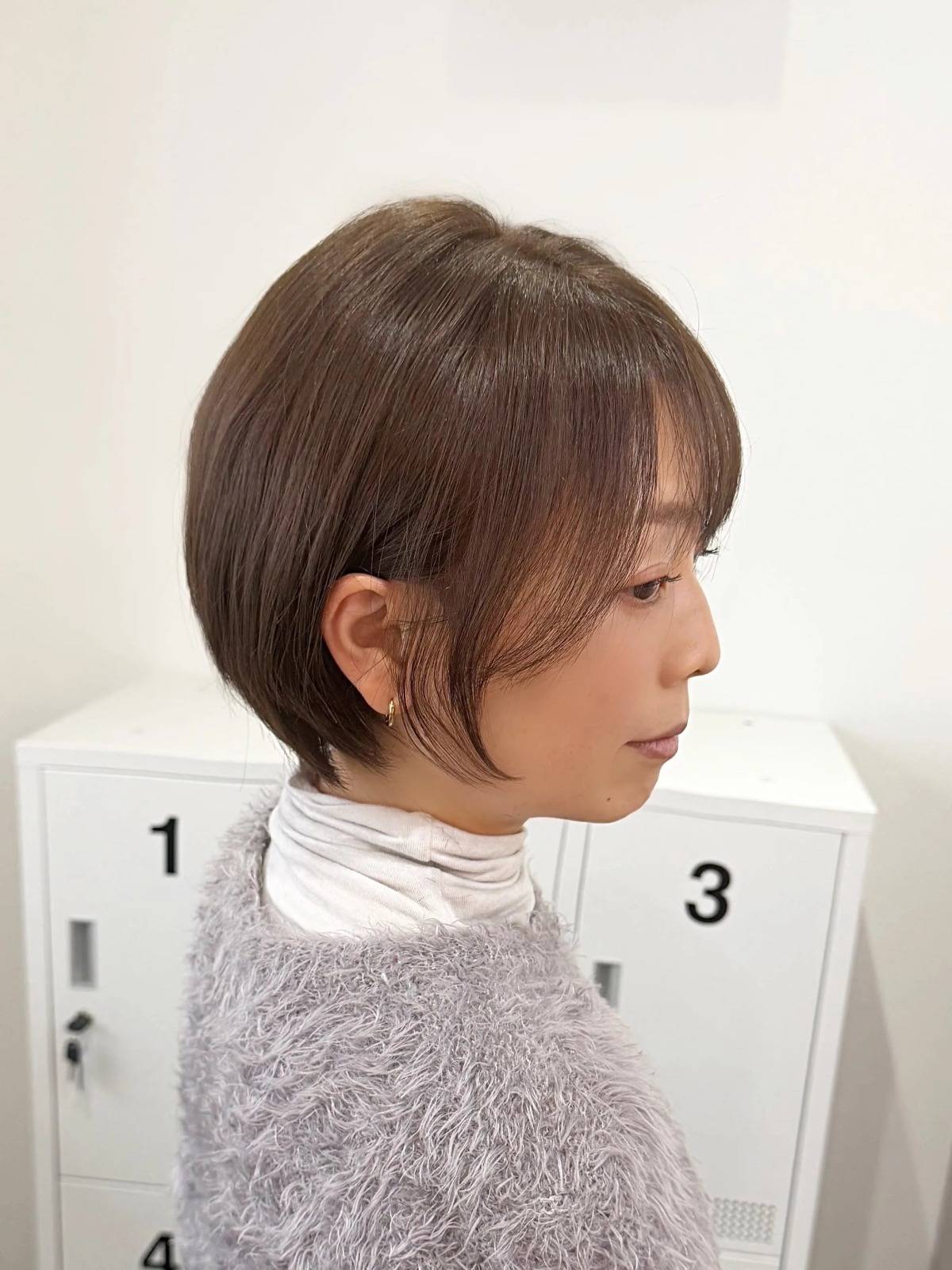 アッシュベージュ