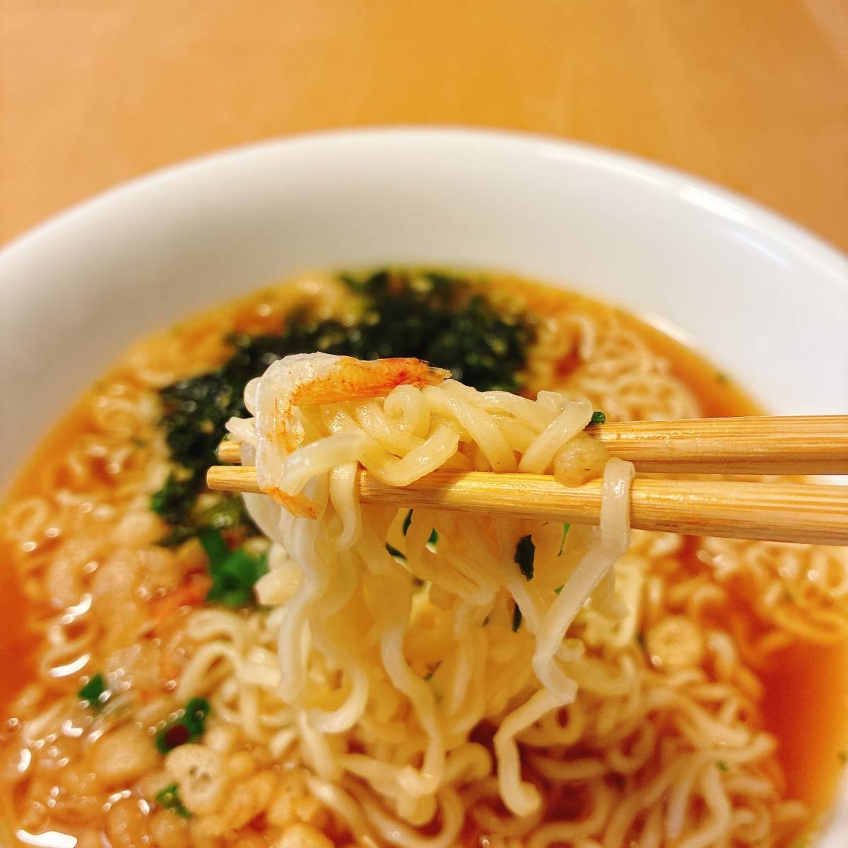 サッポロ一番公式の「かき揚げしょうゆラーメン」のレシピ