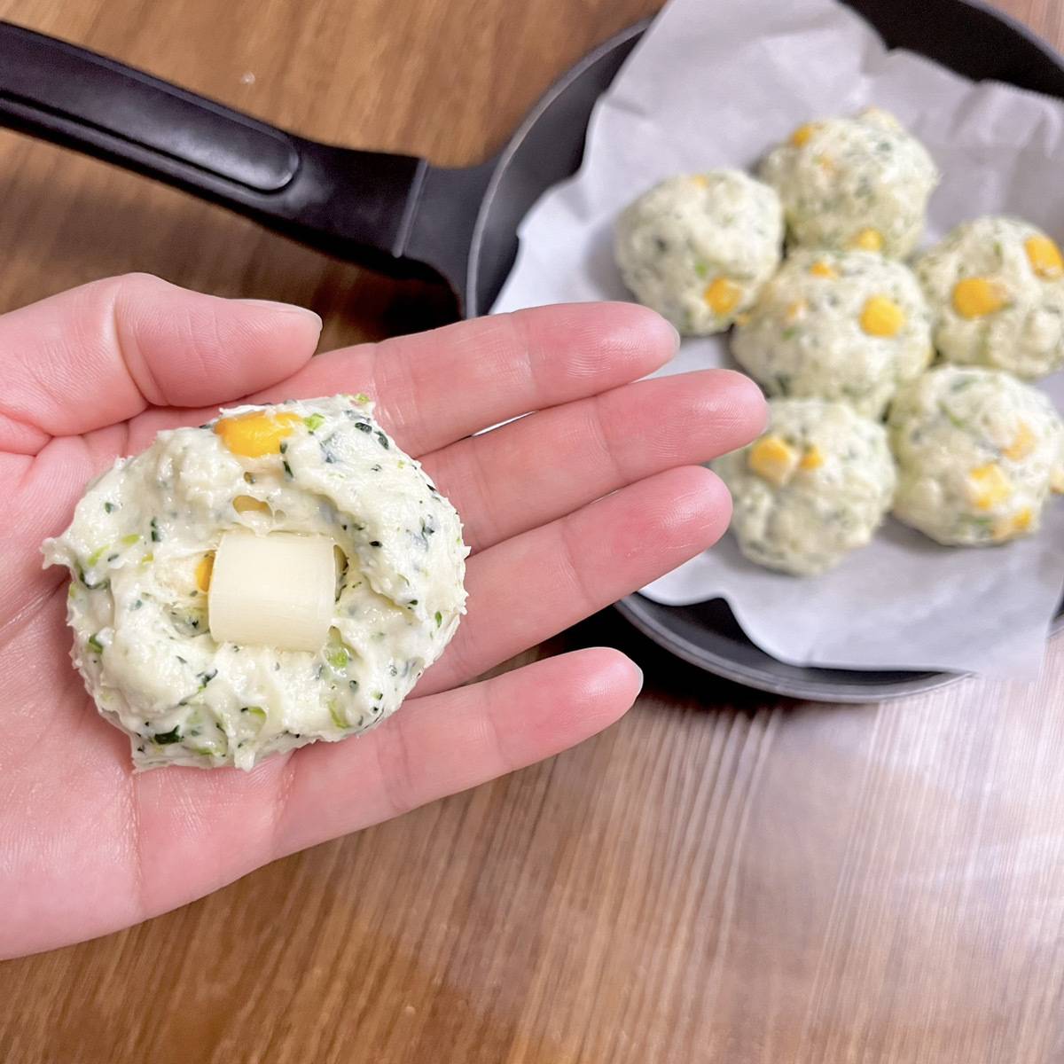 森永公式の「ほうれん草とコーンのちぎりパン」のレシピ