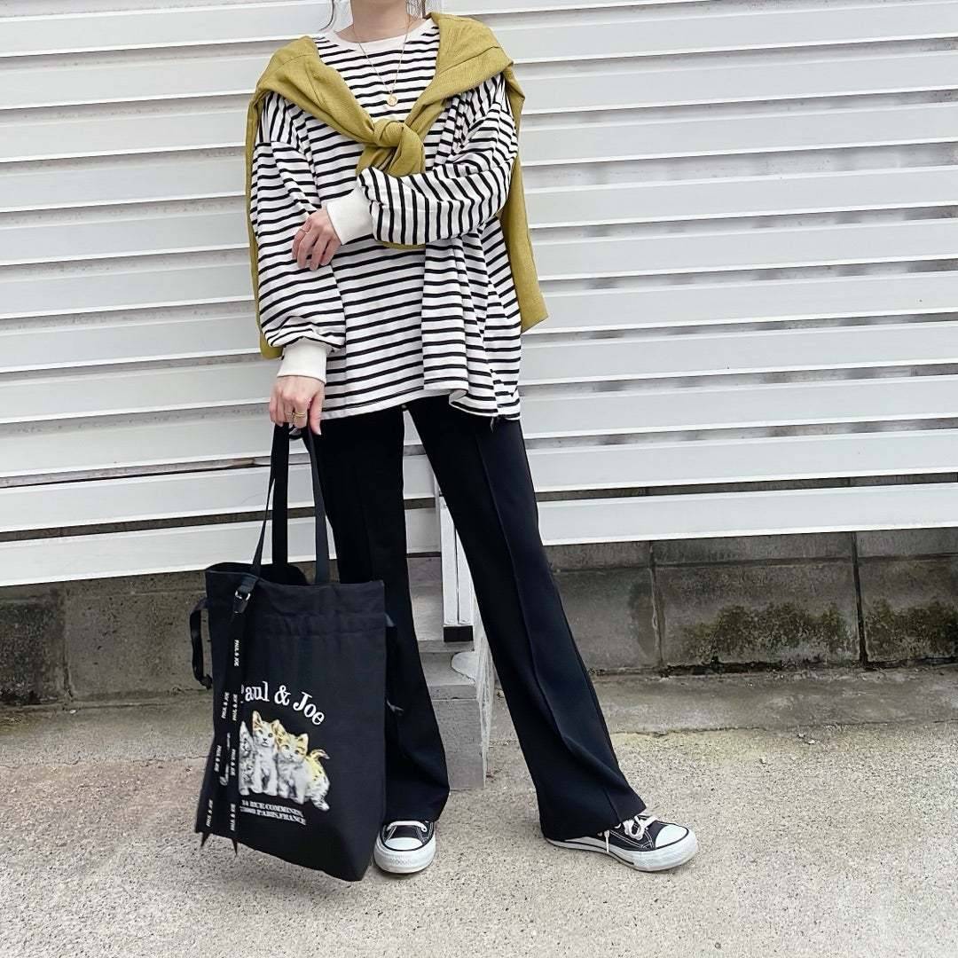 カラーカーディガンを肩掛けする♡
