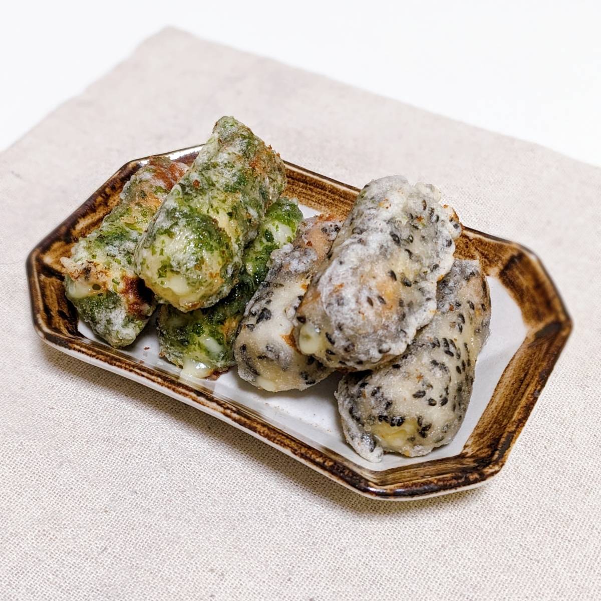 ニッスイ公式の「活ちくわとチーズのひとくち揚げ」のレシピ