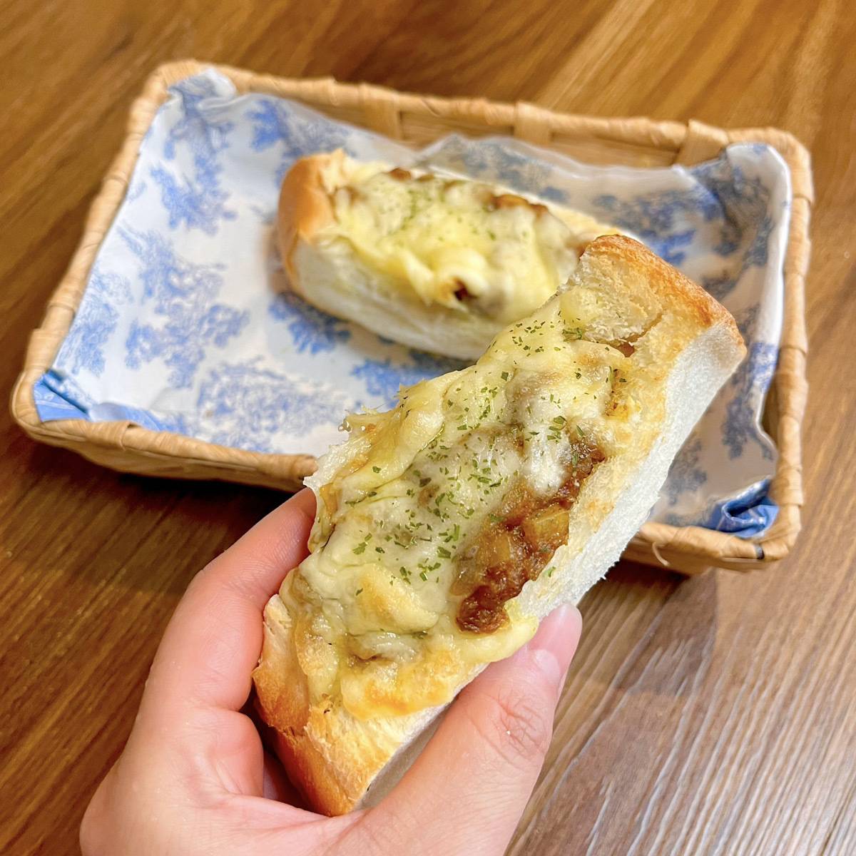 ヤマザキ公式の「カレーグラタン風ポケットサンド」のレシピ