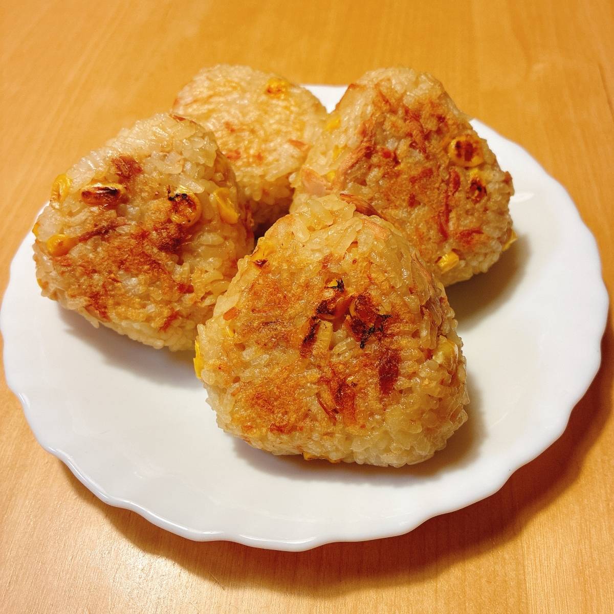 いなば公式の「ツナ・コーンの焼おにぎり」のレシピ