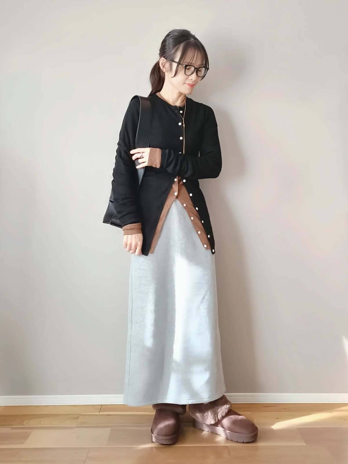 カーディガンの重ね着が◎