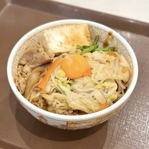 【すき家】「 やっぱり最高」「毎年鬼リピする」SNSでも高評価の秋限定牛丼♡本音レビューしてみた