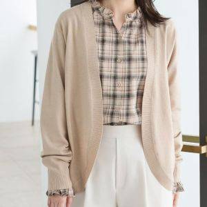【Honeys】50代、端境期は《ゆるカーディガン》でスッキリ見え！