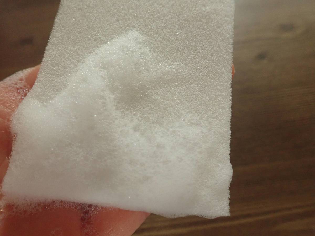 ダイソー：キッチンシートスポンジ(26枚 泡立ちソフトタイプ)