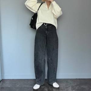 【2026年9月】50代はマネして！センスいい初秋のデニムパンツコーデ5選