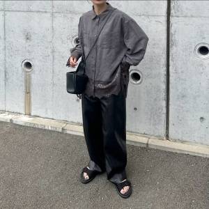 【2026年9月】50代は、マネしてみて。センスいい初秋のシャツコーデ5選