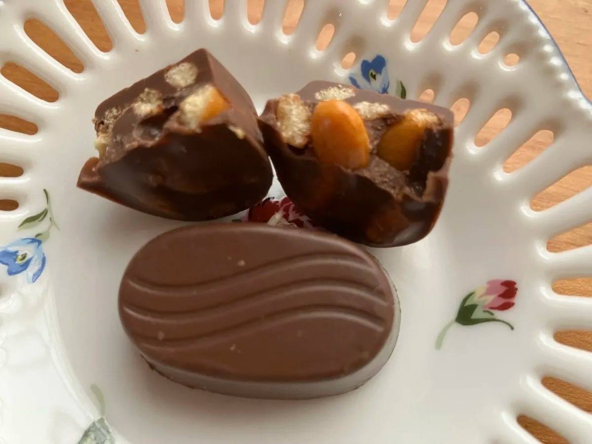 セリア：柿の種チョコS