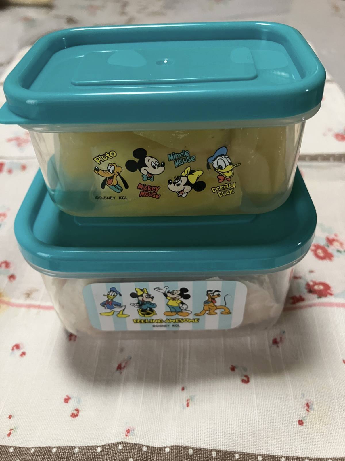 セリア：角型シール容器 220+130ml ミッキー＆フレンズ