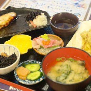 魚も野菜も食べたい日に。秋のグルメを堪能できる「食堂 髙ひろ」