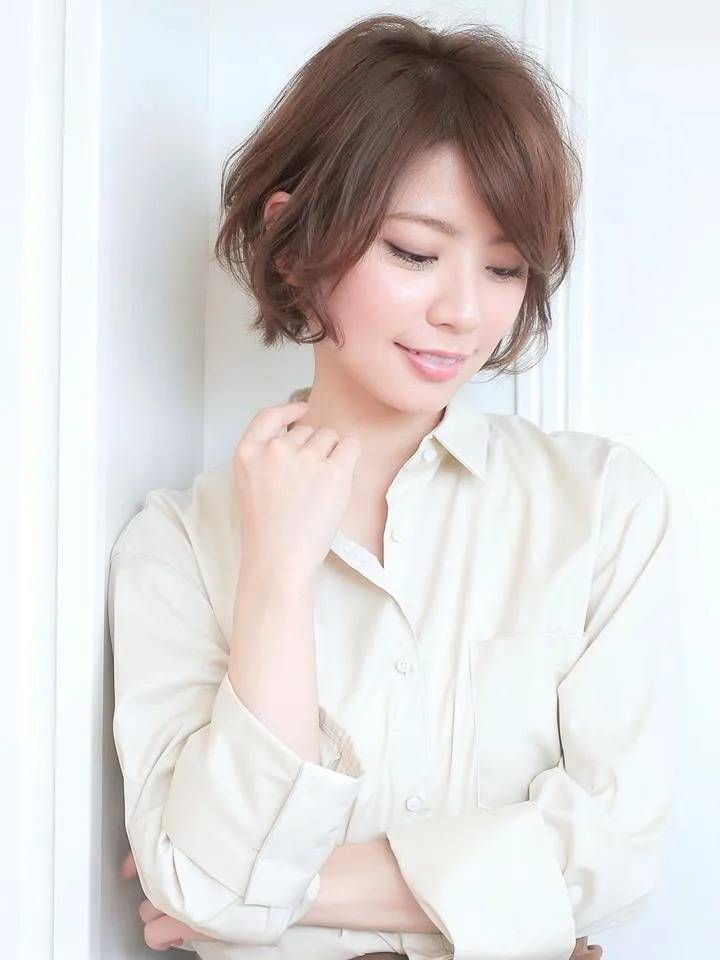 シナモンベージュ