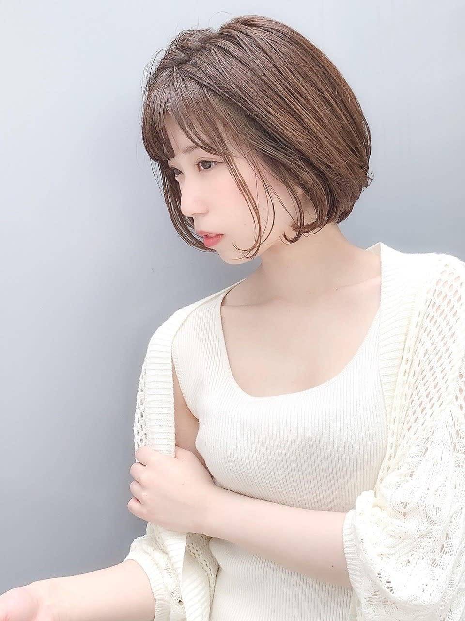 シルキーベージュ