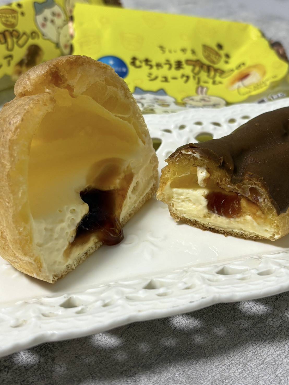 むちゃうまプリンのシュークリームとむちゃうまプリンのエクレア