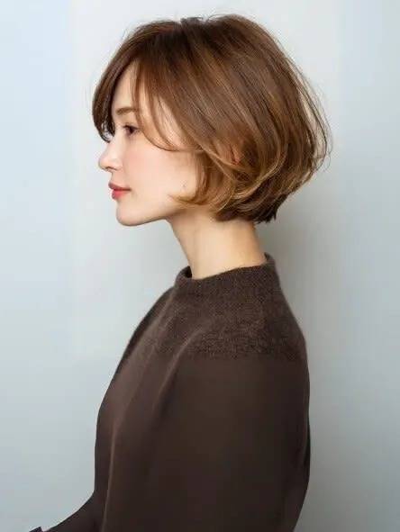 ブラウンベージュ