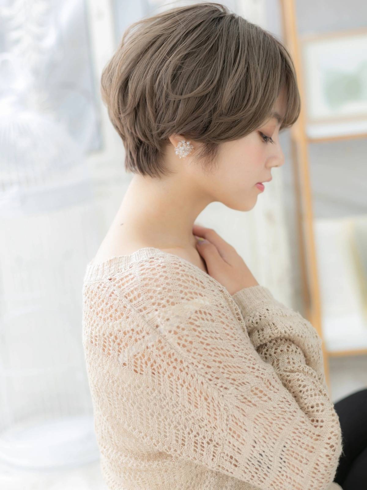 シアーベージュ