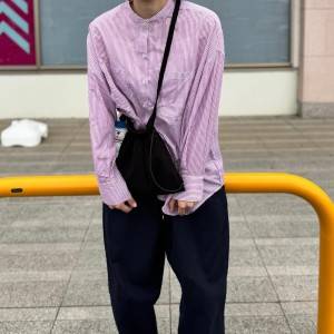 【2026年9月】持ってる人は、マネして！こなれて見える初秋のシャツコーデ5選