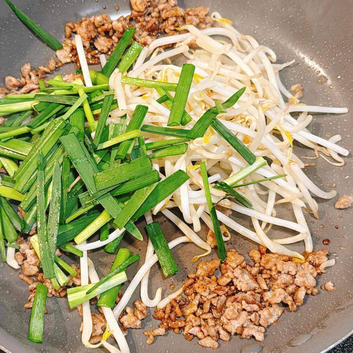 JAグループ公式の「簡単！節約！豚ひき肉ともやしの甘辛炒め」のレシピ