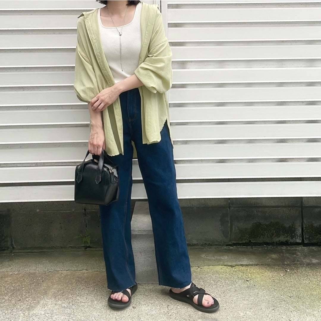 カラーシャツをアクセントにする♪