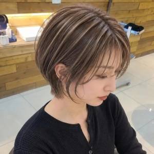白髪気になるアラフィフに！老けて見えないヘアカラー5選〜2026初秋〜