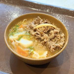【すき家】「この発想はなかった」「美味しすぎてリピしたい」今話題の『とん汁みそらーめん』を食べてみた