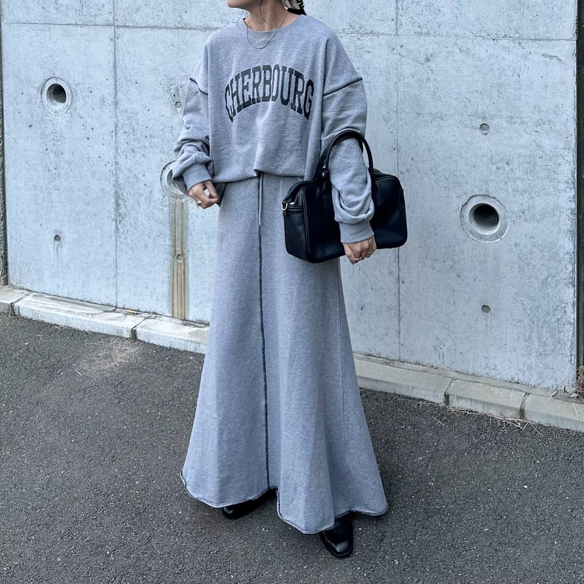 マキシ丈スカートのセットアップコーデが◎