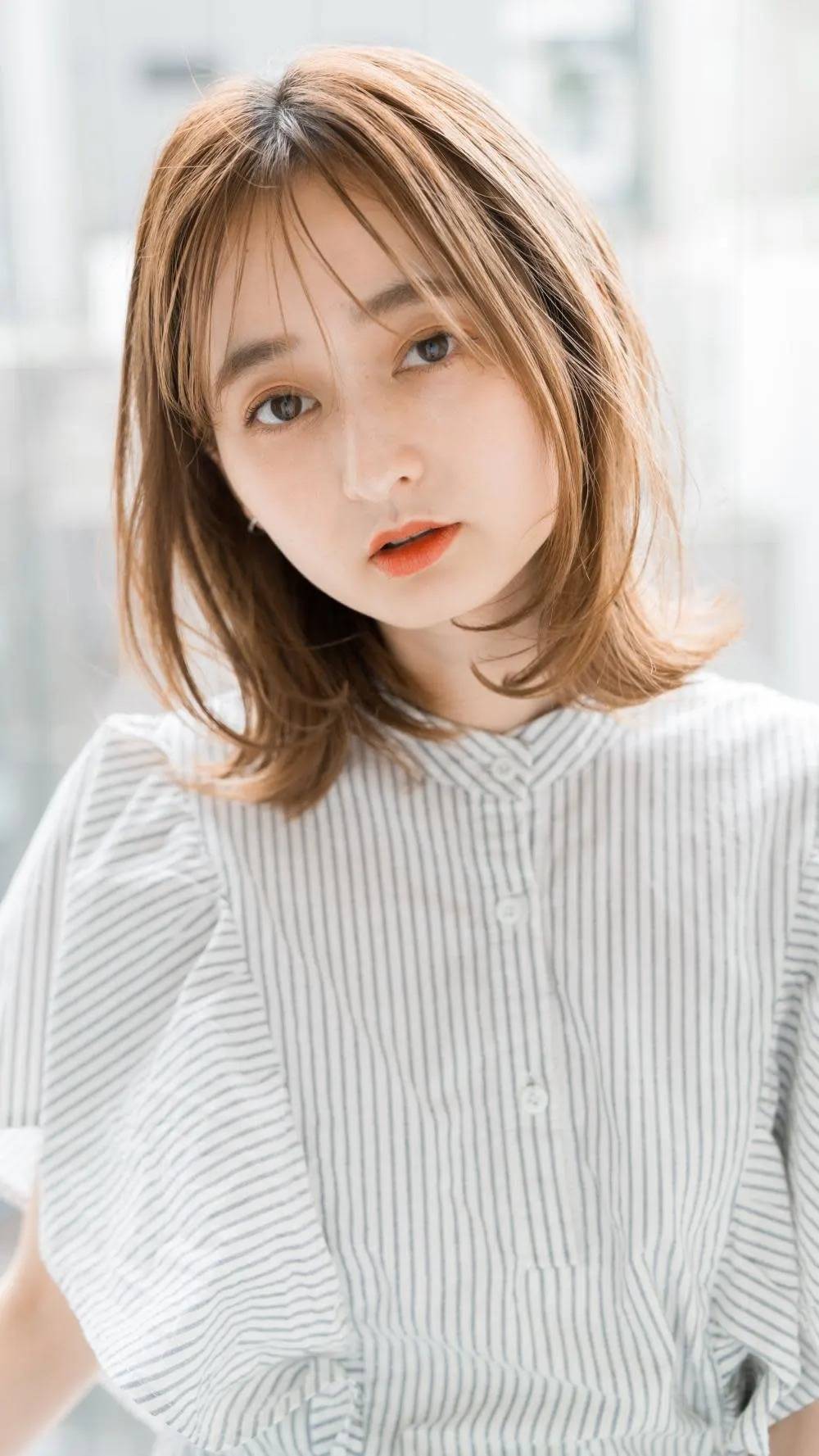 オレンジベージュ