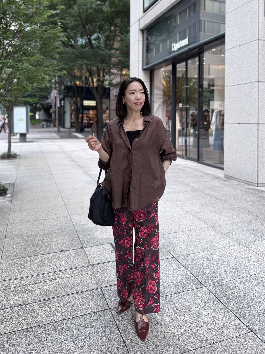 秋の花柄パンツコーデ