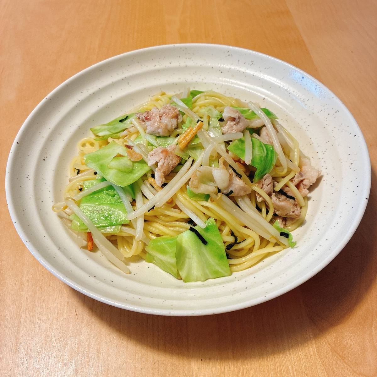 永谷園公式の「お茶づけ焼きそば(塩焼きそば風)」のレシピ