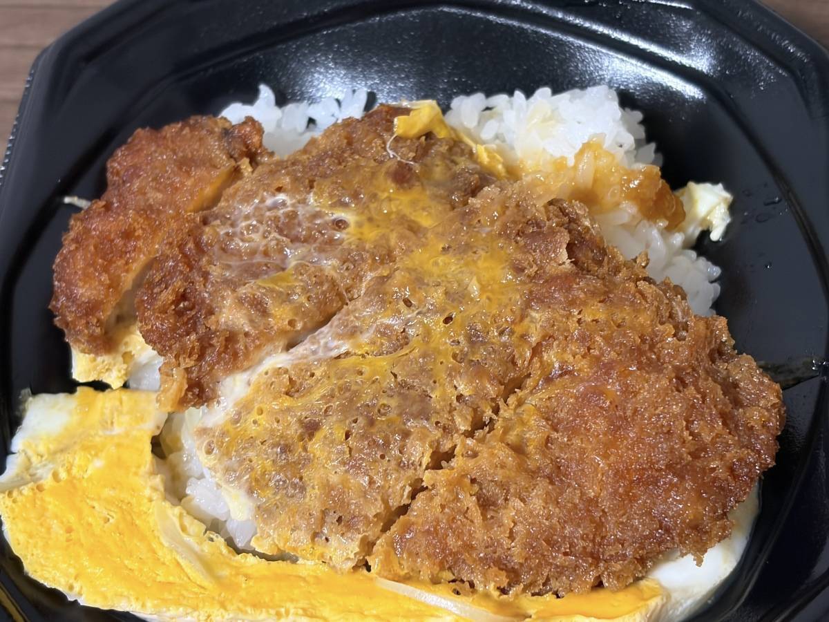 ラ・ムー：ダシが決めての豚ロースかつ丼