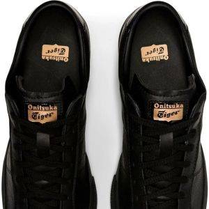 【Onitsuka Tiger】の高レビュースニーカーは、50代のお出かけに最適！「足が疲れにくい」