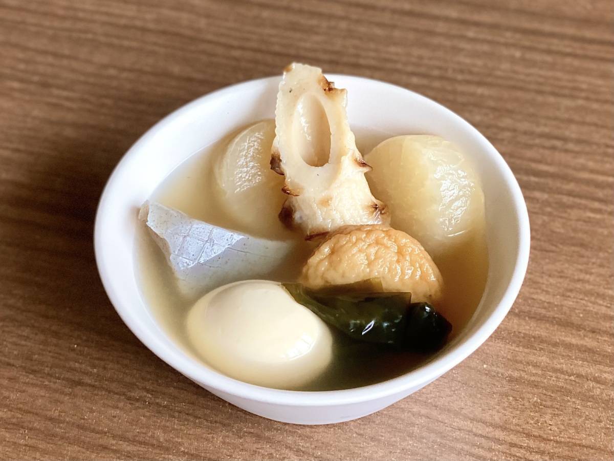 ドラッグストアコスモス：焼きあごだし使用おでん