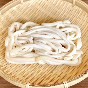 とてつもなくウマいよ。切って和えるだけの「冷凍うどん」の簡単レシピ