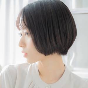 垢抜けて印象チェンジ！白髪が目立たないヘアカラー5選〜2026年秋〜
