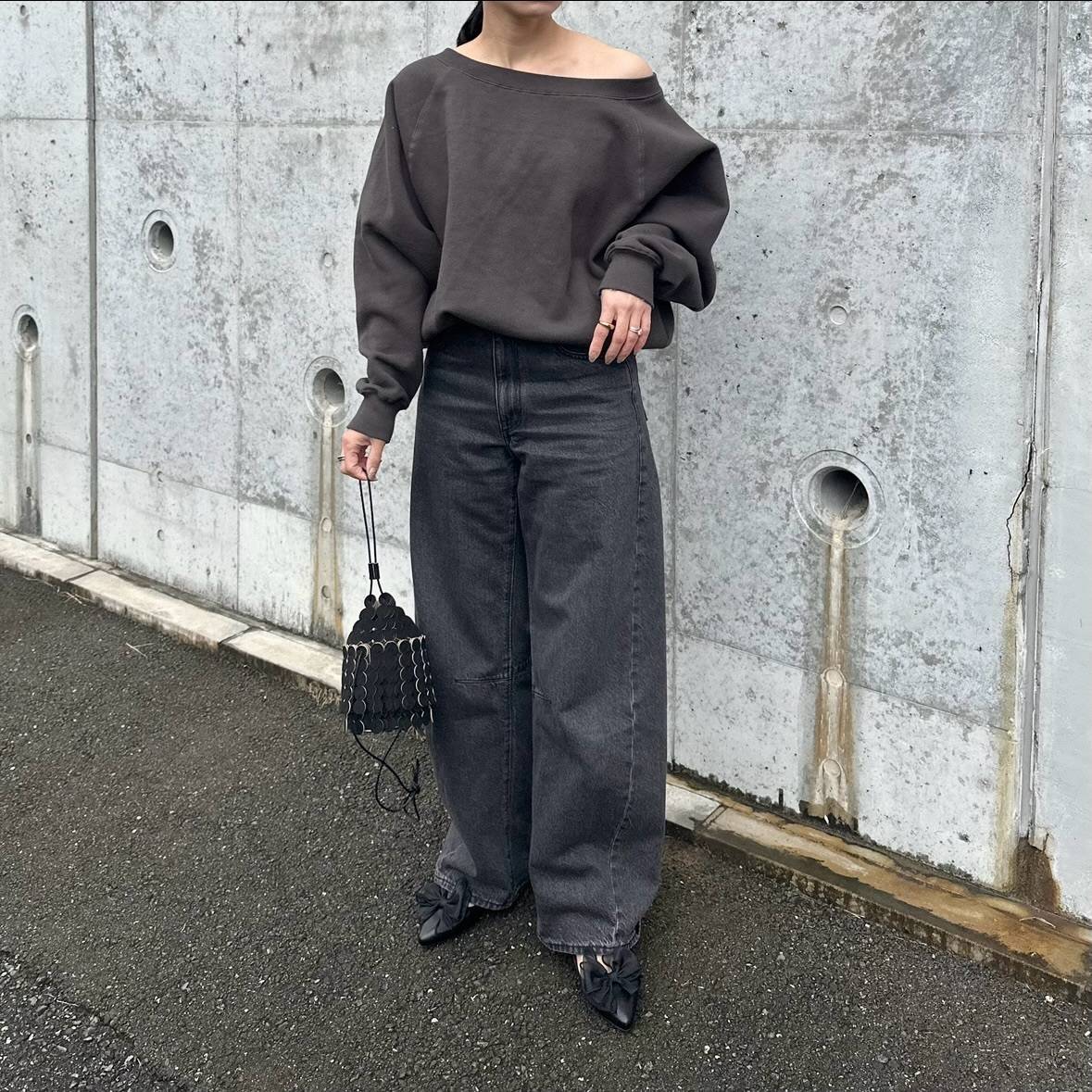 グレーのワントーンコーデ